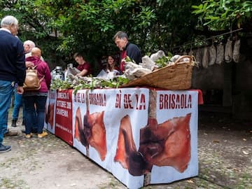 Vie del centro - Dì de la Brisaola a Chiavenna